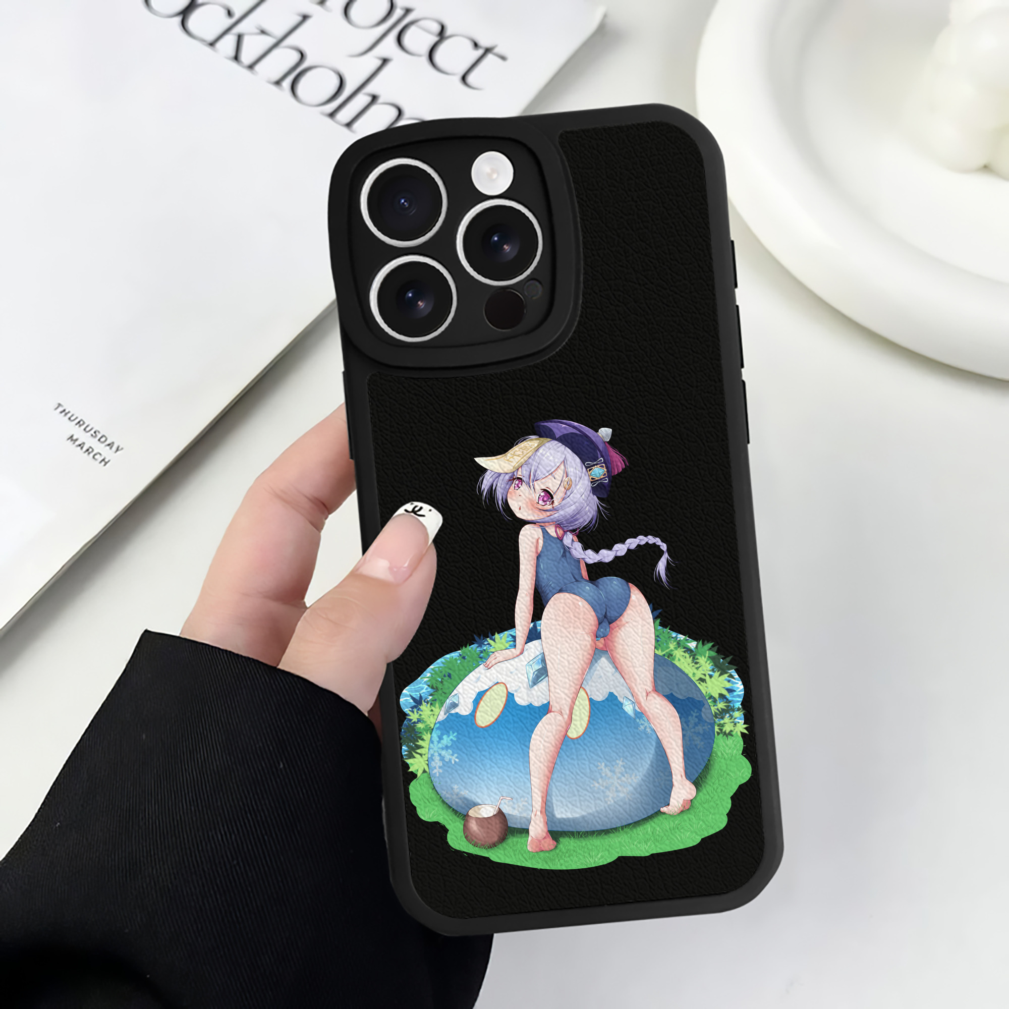 げんし神 七七 なな  genshin Nana 【iPhone 16シリーズ対応】シリコンスマホケース（レザー調） 材質：シリコン